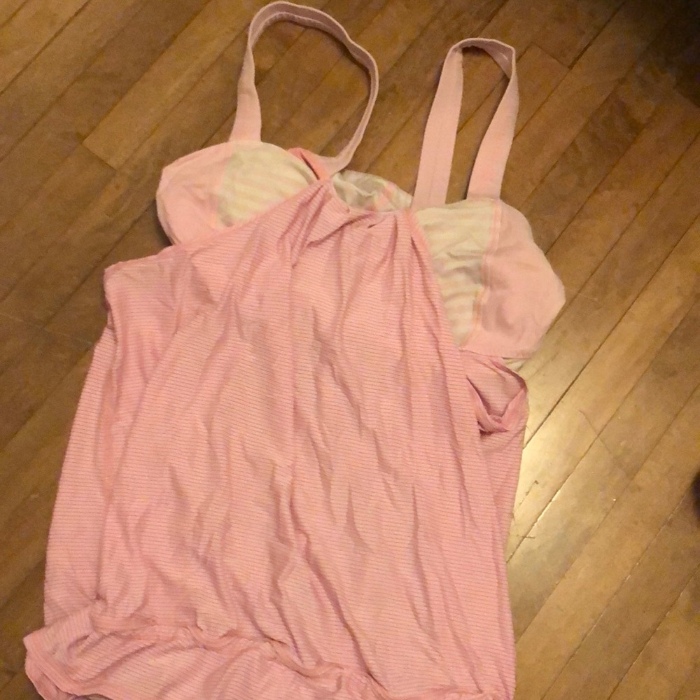 Lululemon athletic top